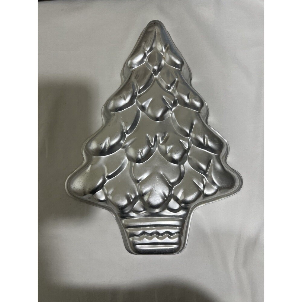 Wilton Christmas Tree Cake Pan 502-1107 Vintage Holiday 1972 Treelightful KG
